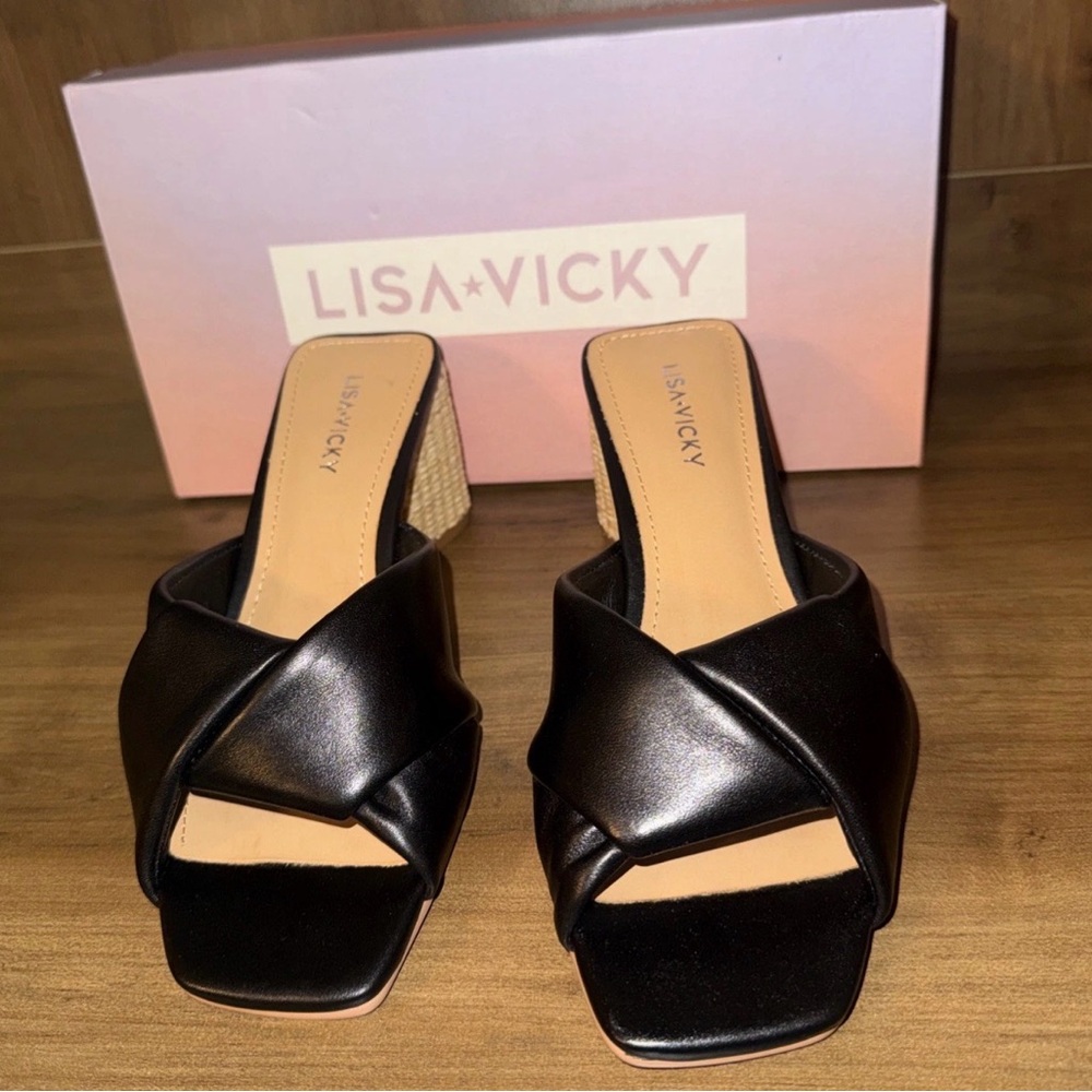 Lisa Vicky Impress‑V Black Sheep Nappa Block Heel Sandals, New in Box size 6.5